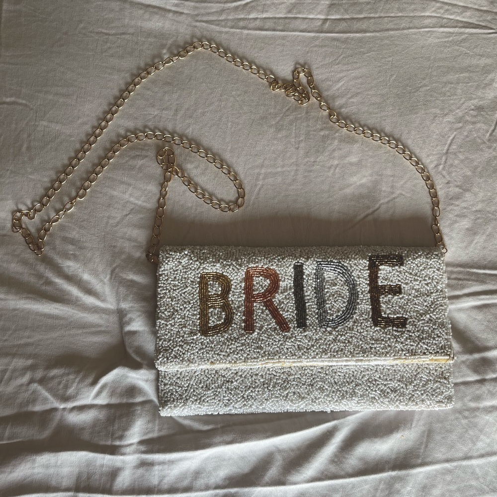 Bride clutch